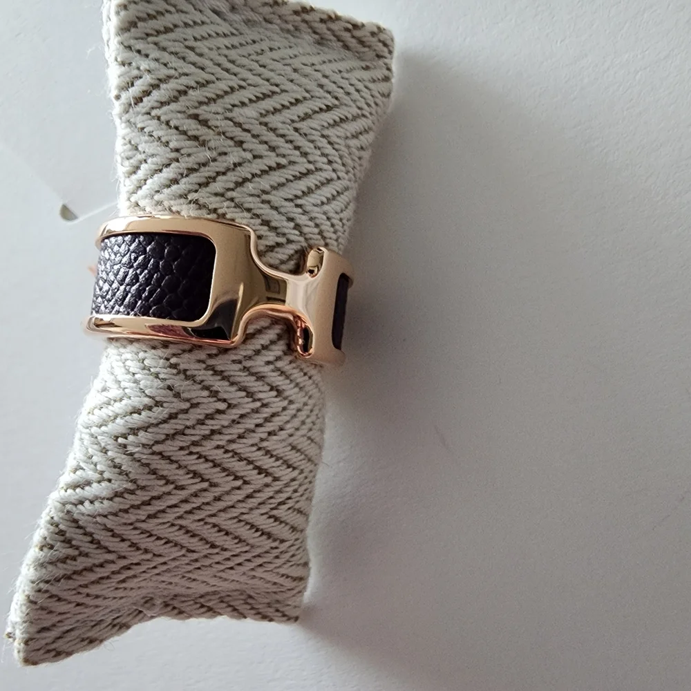 GIFTABLE Hermès Olympe Ring Cassis Small - Picture 3 of 8